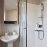 The New Holland Ensuite Bathroom1 min