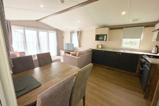 Static 1 Kitchen Diner 3