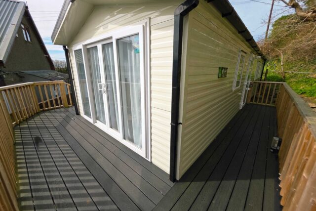 Static 1 Patio doors 2