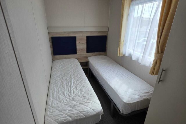 Static 3 Twin Bedroom