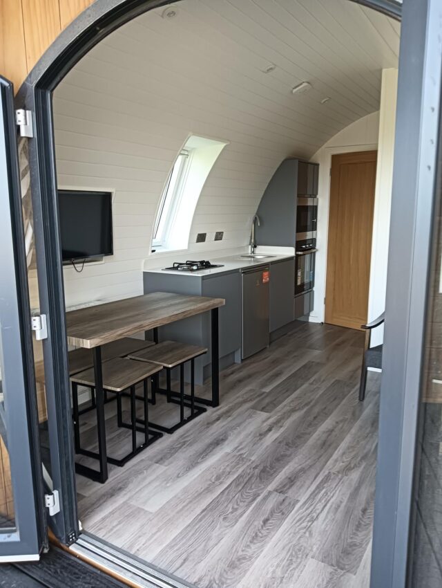 Deluxe pod kitchen diner