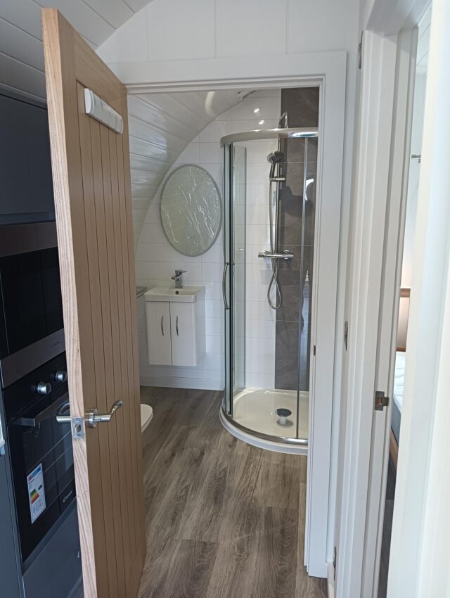 Deluxe pod bathroom